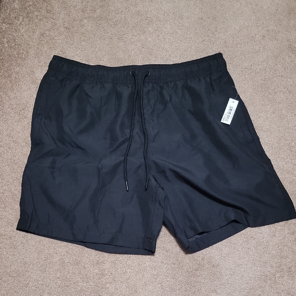 Amazon Essentials Black Elastic Waist Shorts